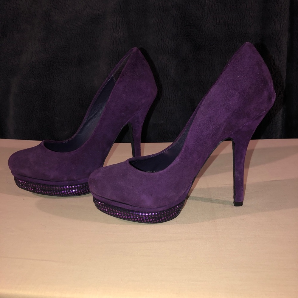 Naughty Monkey Purple suede pumps